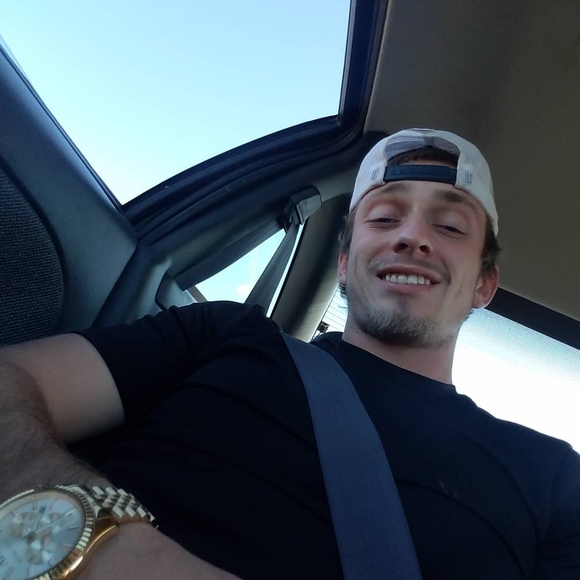 Meet your Posher, Derek - Picture 1 of 1